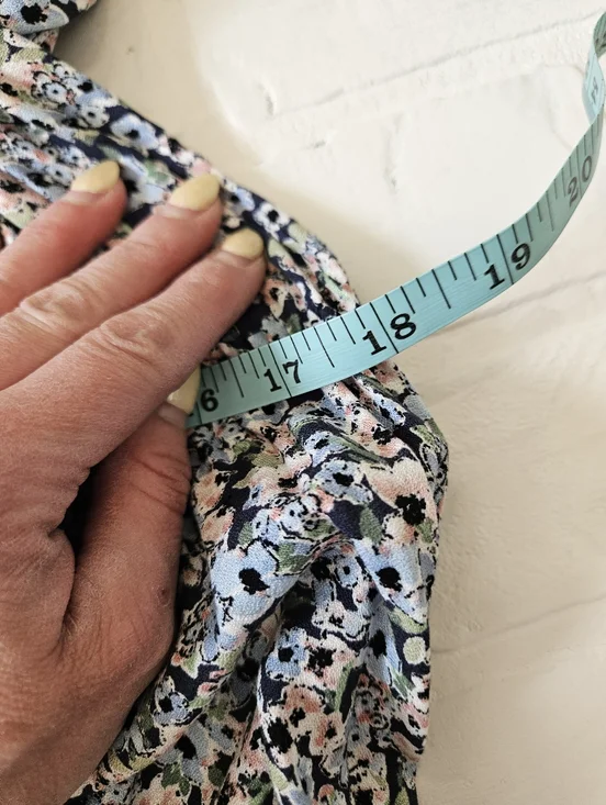 3/4 Sleeve Floral dress - Picture 8 of 12